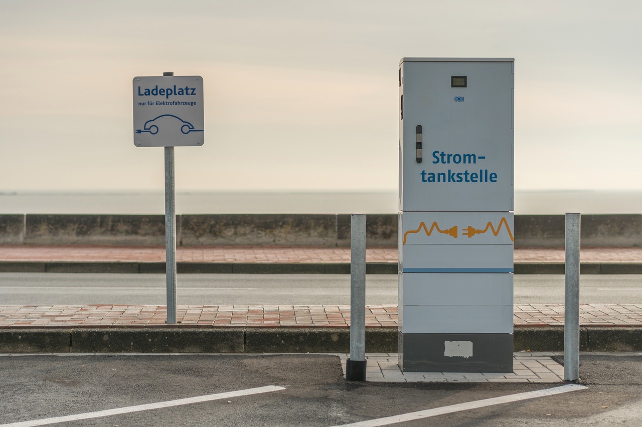charging station, e mobility, energy-4632700.jpg